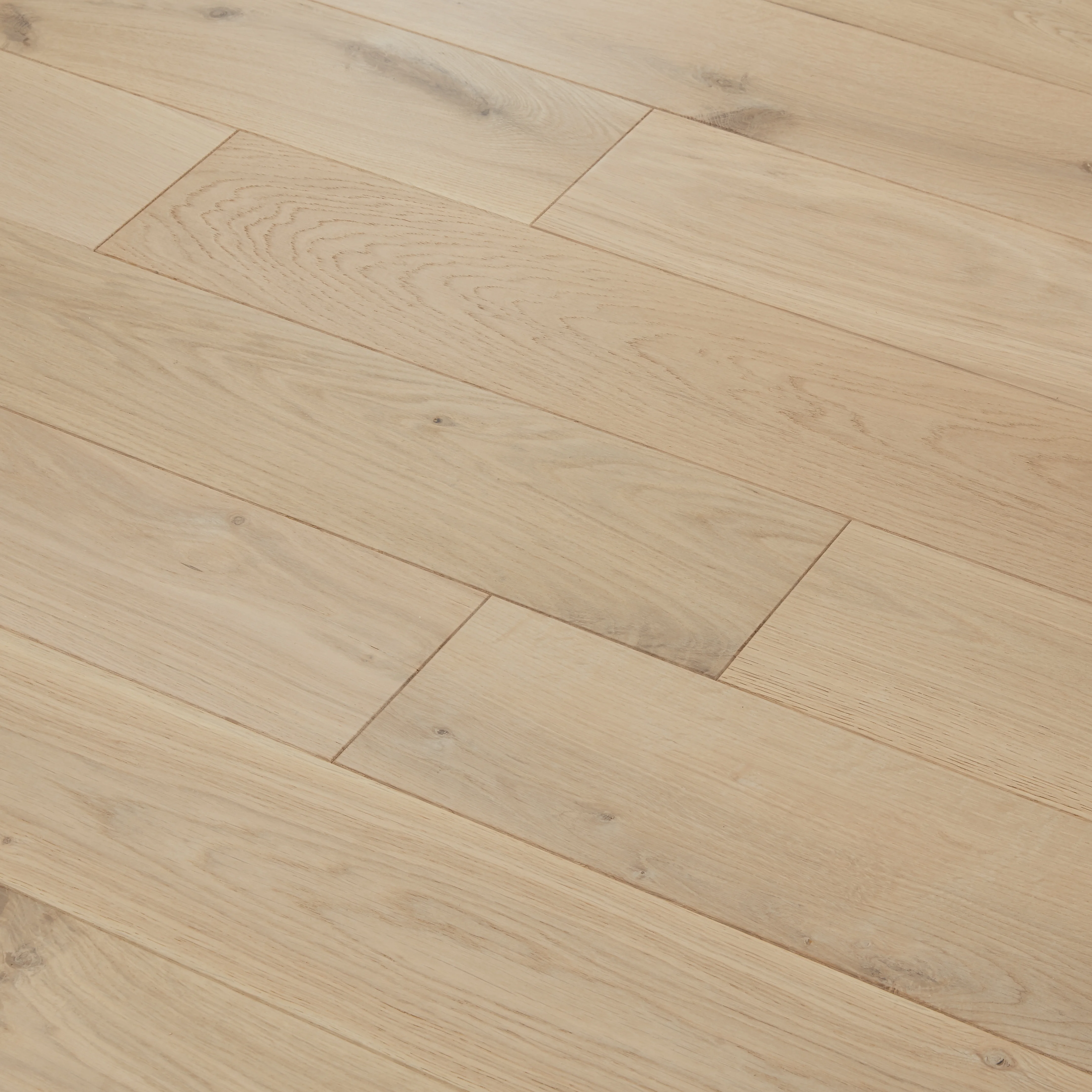 Trent Parchment Oak Brushed & Invisible Matt Lacquered Plank 14mm